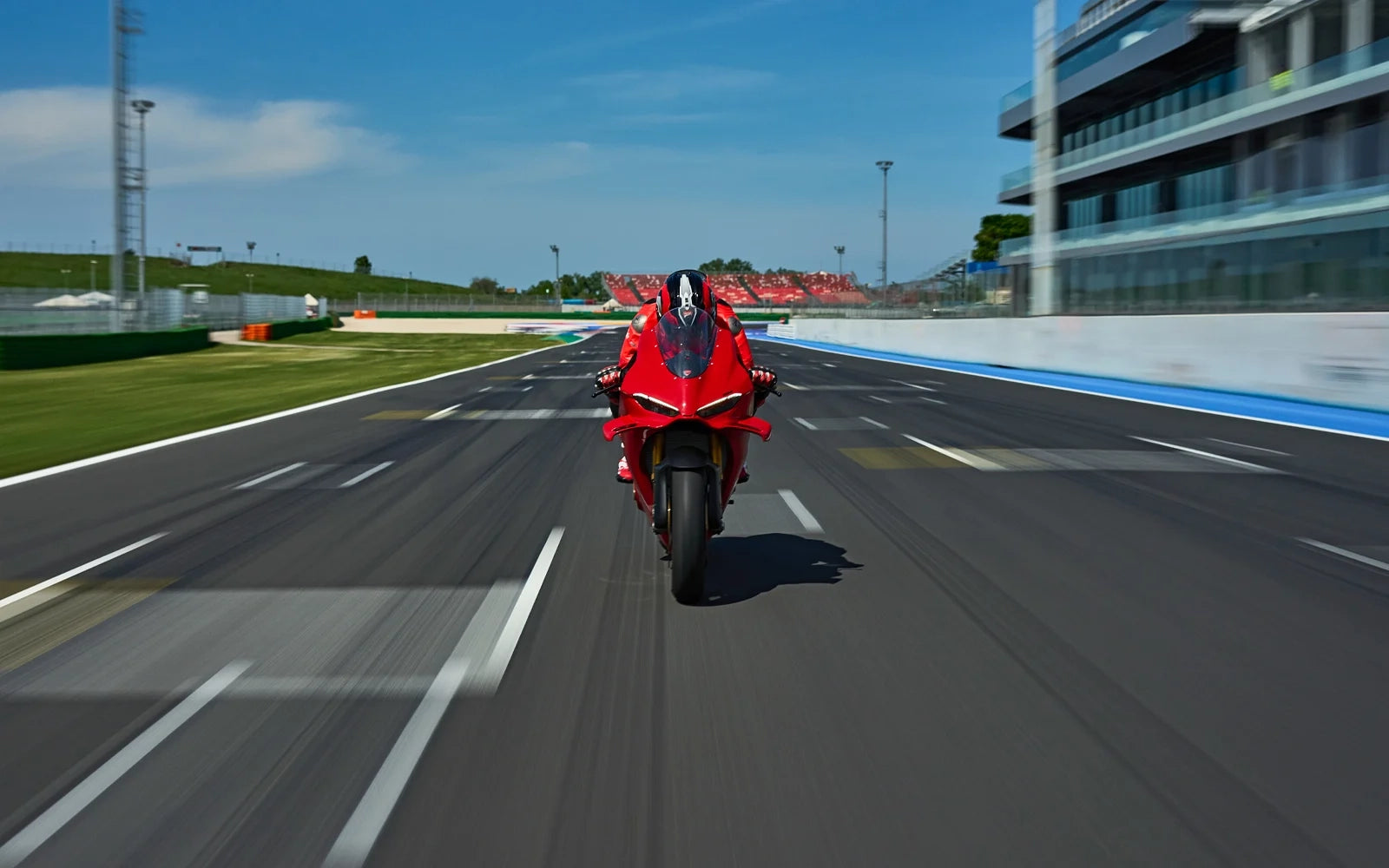 VIVE LA EXPERIENCIA DUCATI